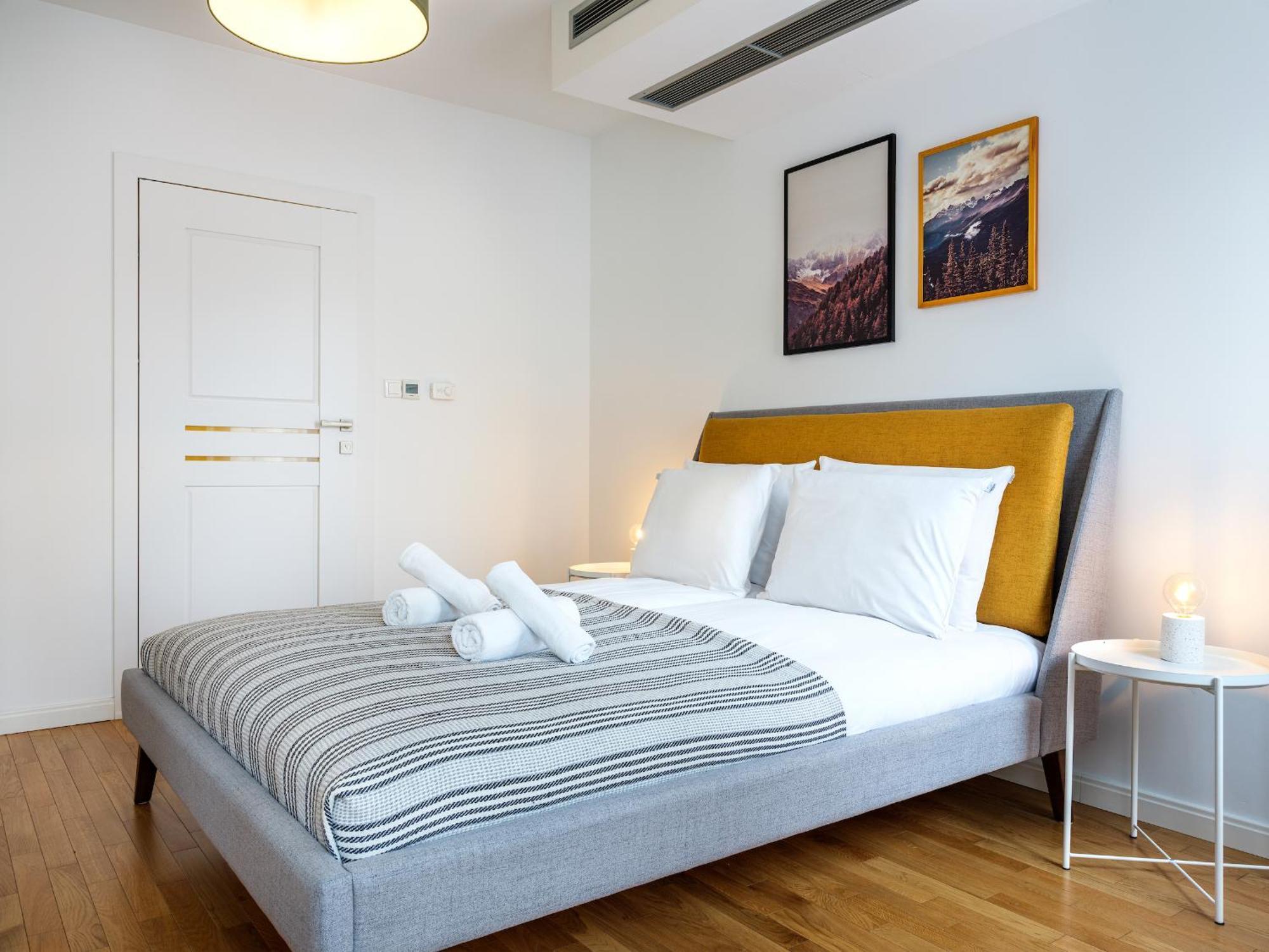 Modern Central Apartment W. Parking By Tyzenhauz Krakow Dış mekan fotoğraf